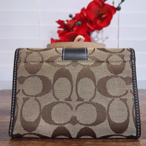 Vintage Coach Trifold Signature Wallet  5 1/4"W x 4" H folded - Picture 2 of 9